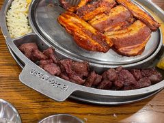 辣椒酱五花肉-姜虎东白丁韩国烤肉(吉利大厦店)