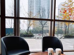 靠窗位-星巴克臻选(成都东方新希望天祥店)