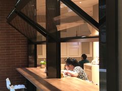 -潮一不贰·法式甜品·生日蛋糕·西式简餐(外滩店)