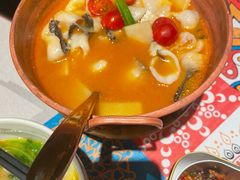 版纳野果酸汤鱼-云海肴·汽锅鸡·云南菜(天山百盛优客店)