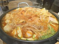 广藏市场肉多多部队锅-WOW LUCKY创意韩料(龙阳广场店)