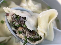 香菜木耳肉馄饨-顶巧鸡汤馄饨(虹口总店)