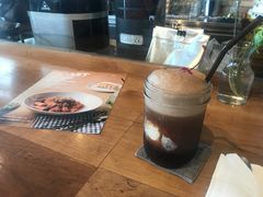 -ROAST coffee & eatery