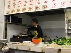 -曹宝林砂锅麻辣烫(星光路店)