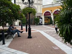 -佛罗伦萨小镇广佛名品奥特莱斯(疏港路店)