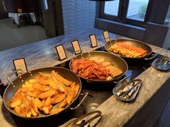 -深圳国际会展中心希尔顿酒店(前海华发冰雪世界店)