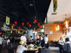 大堂-龙泉人椰子鸡.糟粕醋.海南菜(三亚旗舰店)