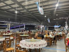 大堂-鸿港海鲜批发市场
