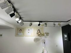 -bobo高端证件照工作室(三元桥店)