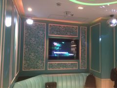 iphone_upload_pic-米乐星世界KTV