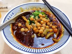 大勺肉酱酸辣粉-遇见小面(凯德广场店)