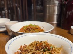 -湘力力小院·鱼汤泡饭(枫林路店)
