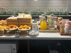 -深圳龙华大浪商业中心亚朵X酒店