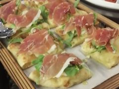 -卡佩罗意大利餐厅及酒吧Al Cappello Trattoria