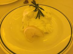 德式冷酸鱼-成桂西餐厅·42年的味道(五大道疙瘩楼店)