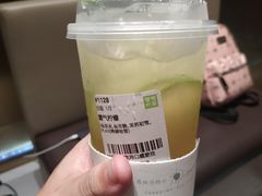 -奈雪的茶(湖滨银泰in77C区PRO店)