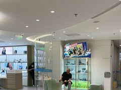 -光华眼科配镜中心·蔡司·尼康·依视路授权店