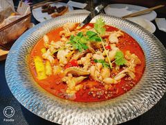 -辣尚瘾·烤鱼·新川菜(牡丹园直营店)