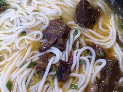 -花溪巷牛肉粉(泉城路店)