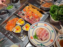 -张牌牌·东北烤肉小吃市集(金楠天街店)