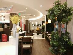 -必胜客(WOW中心城店)