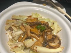 鲍鱼肉沫焗蒲菜-芳芳私房菜·精做淮扬菜(承德路店)