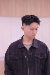 -一家只做男发烫染的店
