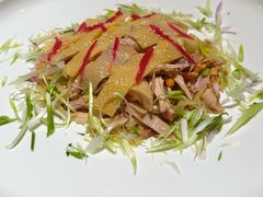 自制酸姜捞起文昌鸡-炳胜品味(深圳湾万象城店)
