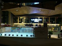 -新华里咖啡书吧(新华书店小寨店)