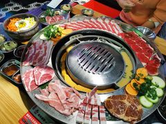-哈哈碳都·牛肋条无限自助烤肉(宝龙店)