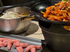 -蚂蚁洞·烤肉大营地(上海静安大悦城店)