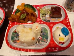 -晶荷轩(香港迪士尼乐园酒店)