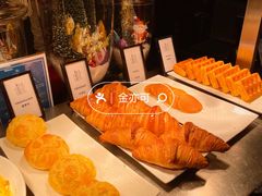 -广州万富希尔顿酒店·感趣自助餐厅·金秋蟹宴生蚝海鲜刺身