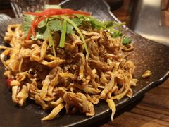 老成都麻辣肚丝-老牌坊云南鱼豆花火锅(嵩山店)