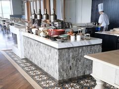 -瑰丽酒店·海吧·天际下午茶·现场DJ·天台酒吧