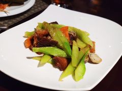 芥兰炒脆猪肉-食肆&Fourteen(武林夜市店)