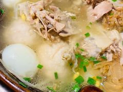 汽锅丸子汤-琬苑鸽庄·川粤融合菜(解放碑总店)