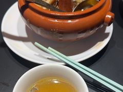 -桥边小楼·手工云南菜·古城观景小楼