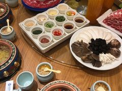 -额尔敦传统涮.冰煮羊火锅(乌兰察布体育场店)
