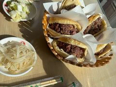 -闫家驴肉老店(华电一校店)
