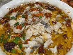 -吴记集庆门酸菜鱼店(集庆路店)