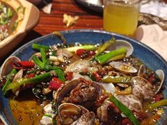 -蚝堡海鲜·威海菜·海肠捞饭·烧烤·亚洲吃蚝公司(幸福门店)