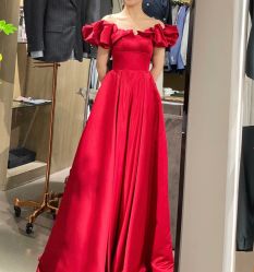 -艾米丽婚纱礼服