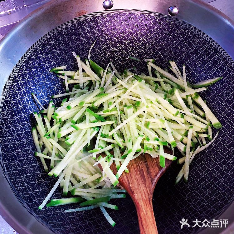 消食健脾五分钟做好的清炒萝卜丝