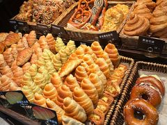 -红跑车蛋糕世界(清江路店)