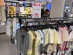 -唯品会(北京国瑞城店)