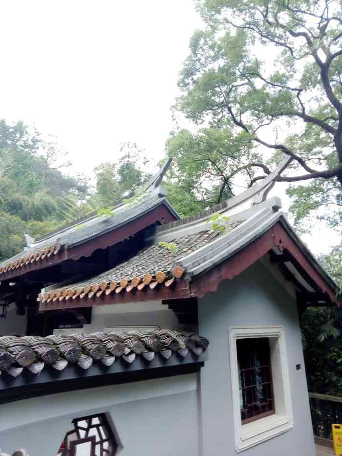 赫曦台-"从岳麓书院正门进入中国四大书院最著名的岳.