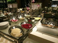 -筠咖啡西餐厅(上海国展宝龙丽筠酒店)