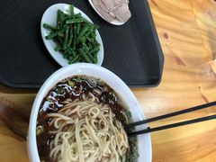 -马德元纯汤牛肉面(太奥广场店)
