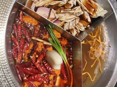 -廖掌柜·重庆鲜货火锅(上海首店)